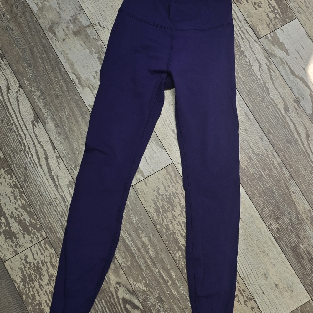Lululemon Athletica Women's Essential Rhythm Emperor Blue Leggings Size 6 - Picture 8 of 12